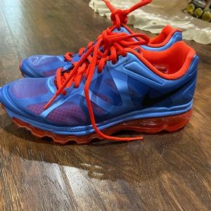 Women’s Nike shoes. Worn once.